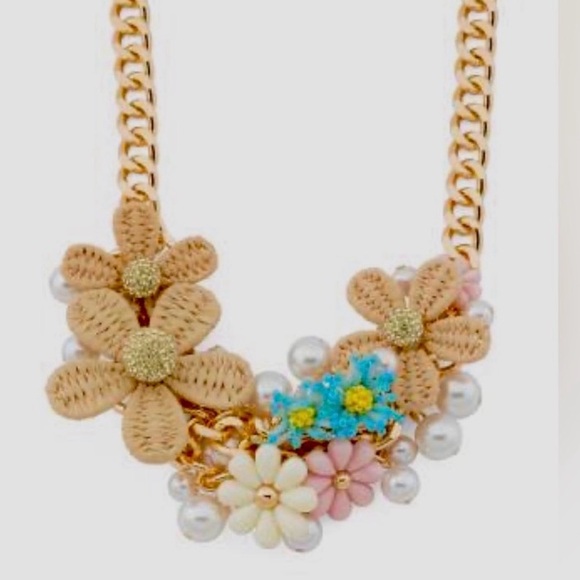 Betsey Johnson Jewelry - New BETSEY JOHNSON Gold Plated Flower Bib Necklace